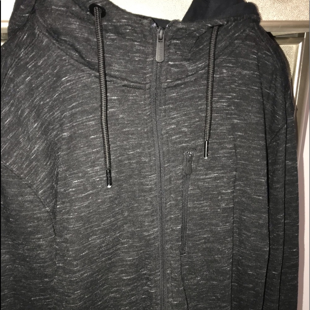 Sweater - Picture 5 of 6